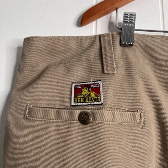 Ben Davis 46x31 Gorilla Cut Pants Tan Chinos Workwear Worn cut K707 - Picture 5 of 11